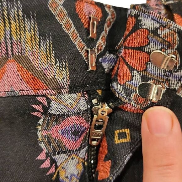 Zara Slim Printed Pants Women's Size Medium Straight Leg Side Hem Slits Multicol - Picture 13 of 15